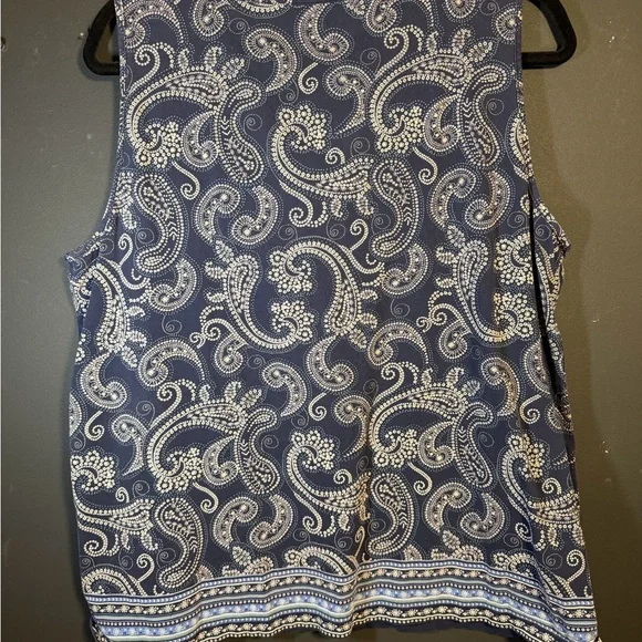 Talbot’s Women’s Paisley Tank. Size XL - Picture 4 of 4